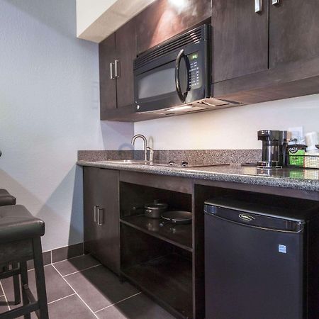 Comfort Inn & Suites I-10 Airport Ел Пасо Екстериор снимка