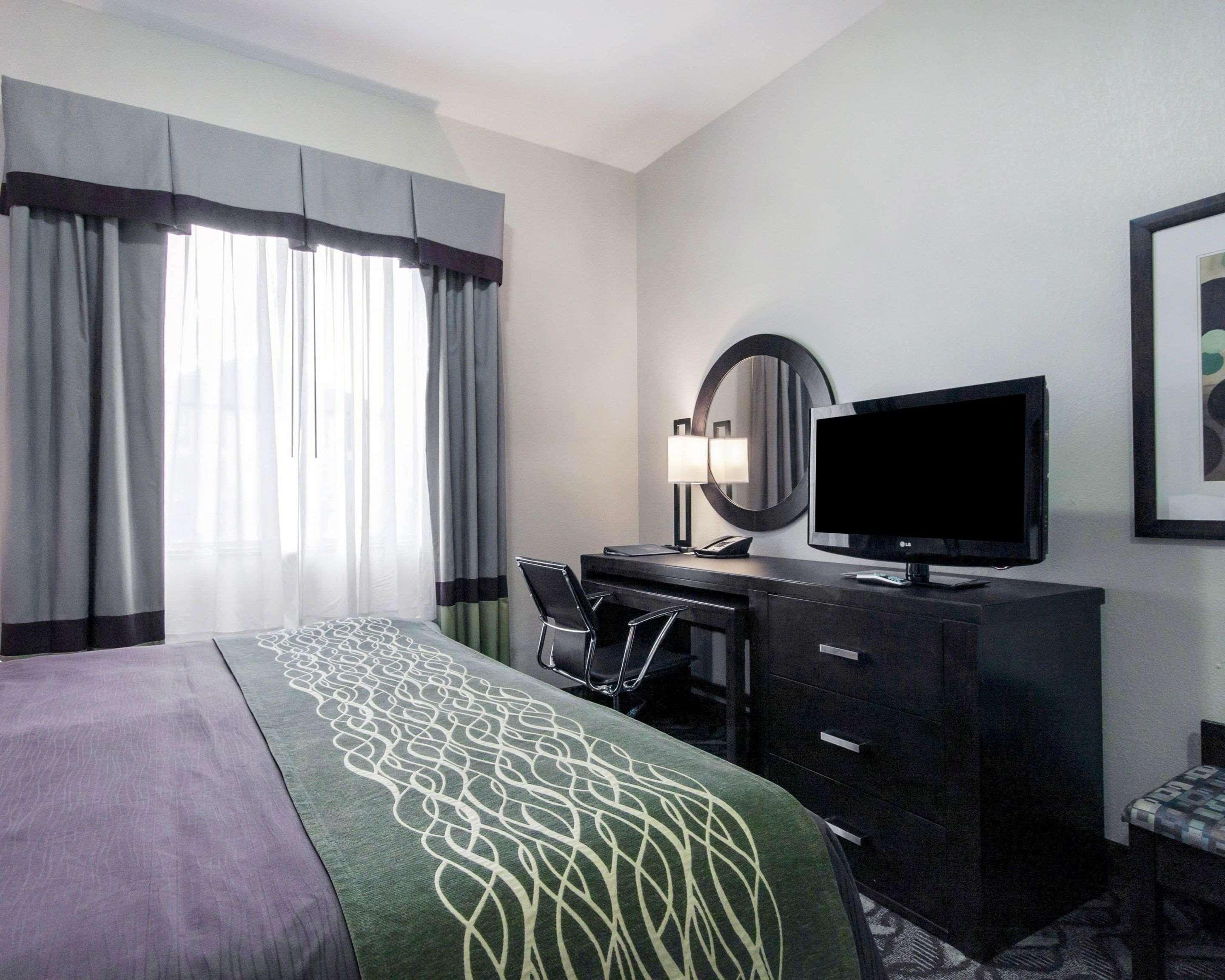 Comfort Inn & Suites I-10 Airport Ел Пасо Екстериор снимка