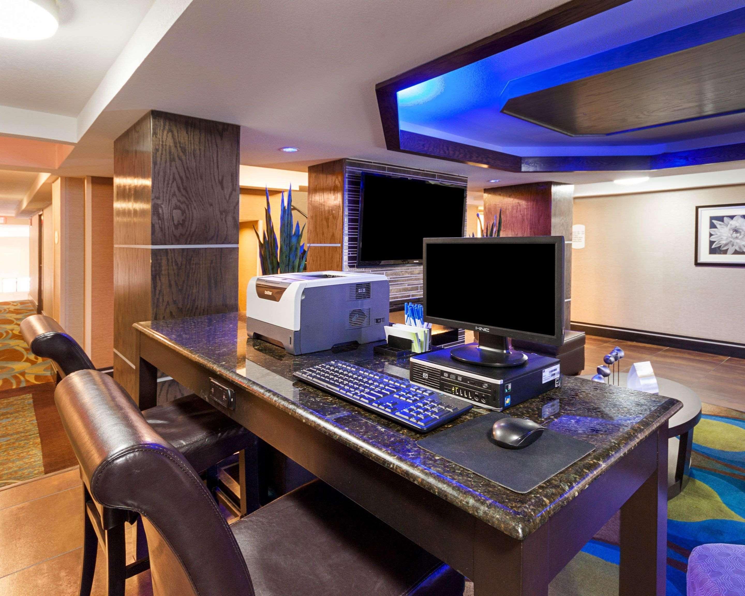 Comfort Inn & Suites I-10 Airport Ел Пасо Екстериор снимка