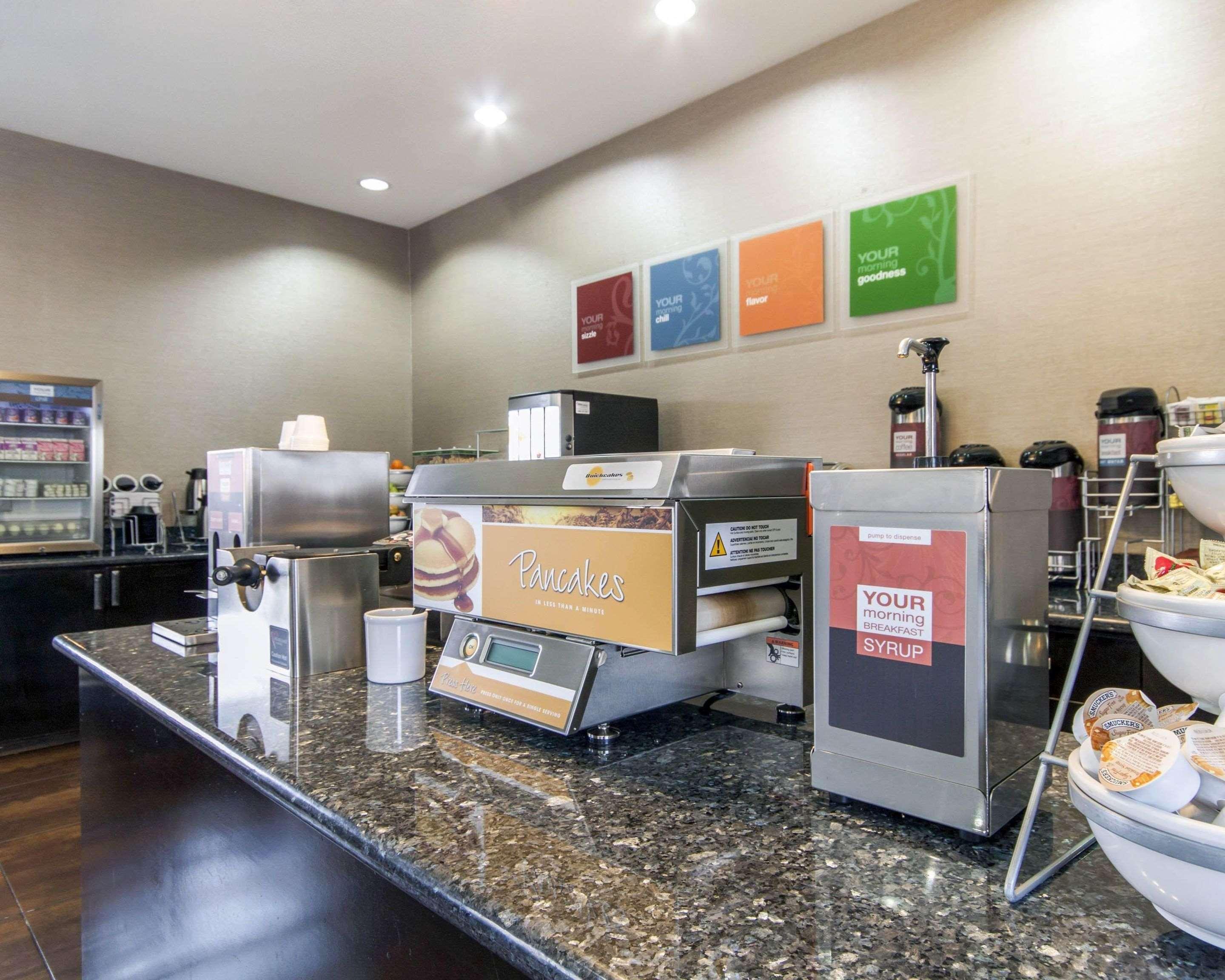 Comfort Inn & Suites I-10 Airport Ел Пасо Екстериор снимка