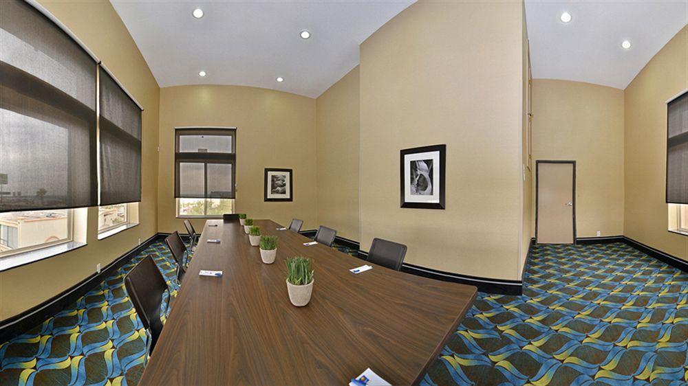 Comfort Inn & Suites I-10 Airport Ел Пасо Екстериор снимка